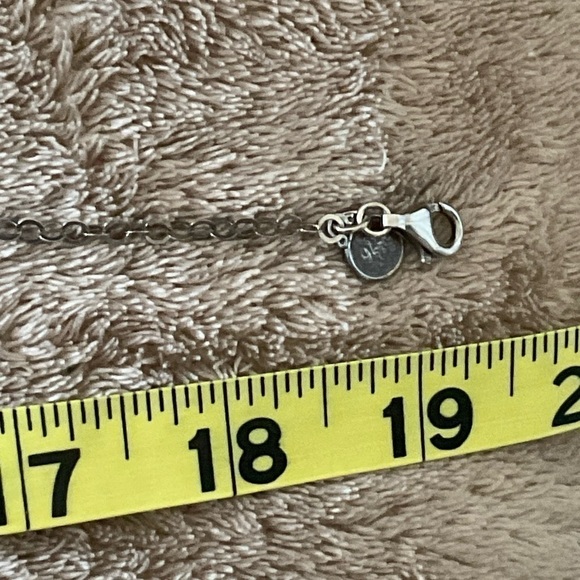 Silpada 925 Hammered Triple Circle Geometric Pendant Necklace - Picture 7 of 8